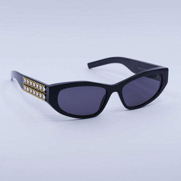 🕶️ New Givenchy GV40078I 01A Sunglasses - Shiny Black/Gold with Studs Frame - Picture 3 of 9